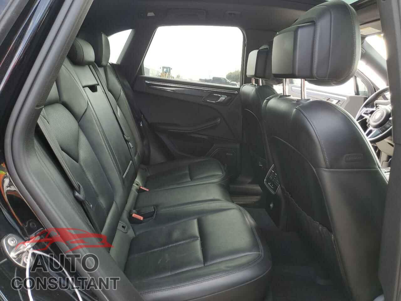 PORSCHE MACAN 2015 - WP1AB2A55FLB42581