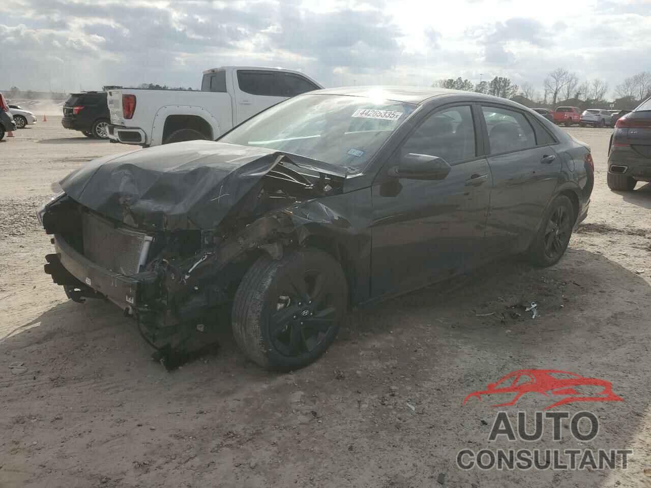 HYUNDAI ELANTRA 2023 - KMHLM4AG4PU435266