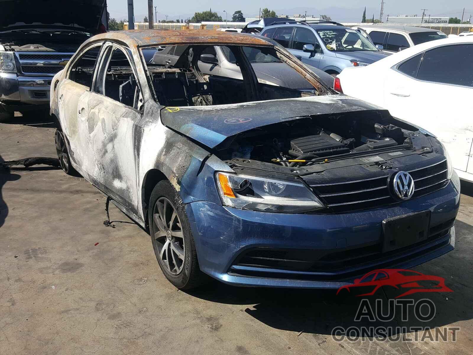 VOLKSWAGEN JETTA 2016 - 3VWD67AJ5GM237300