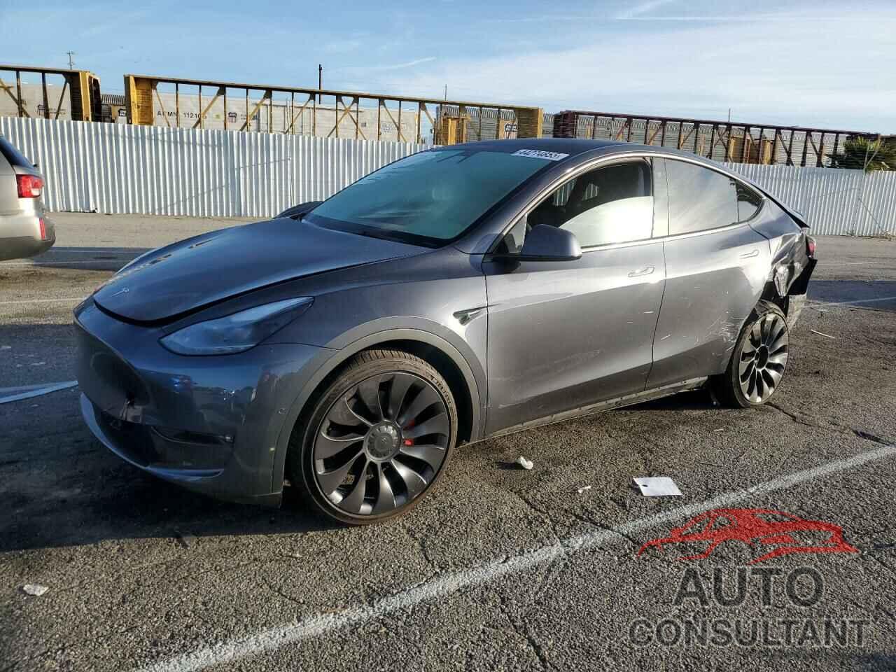 TESLA MODEL Y 2022 - 7SAYGDEF1NF389939