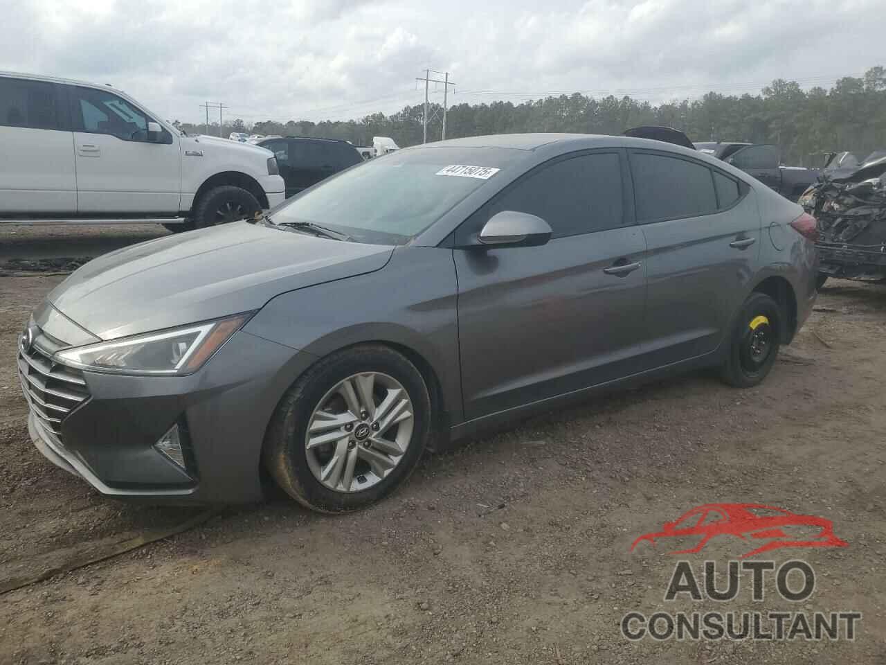 HYUNDAI ELANTRA 2019 - 5NPD84LF3KH477092