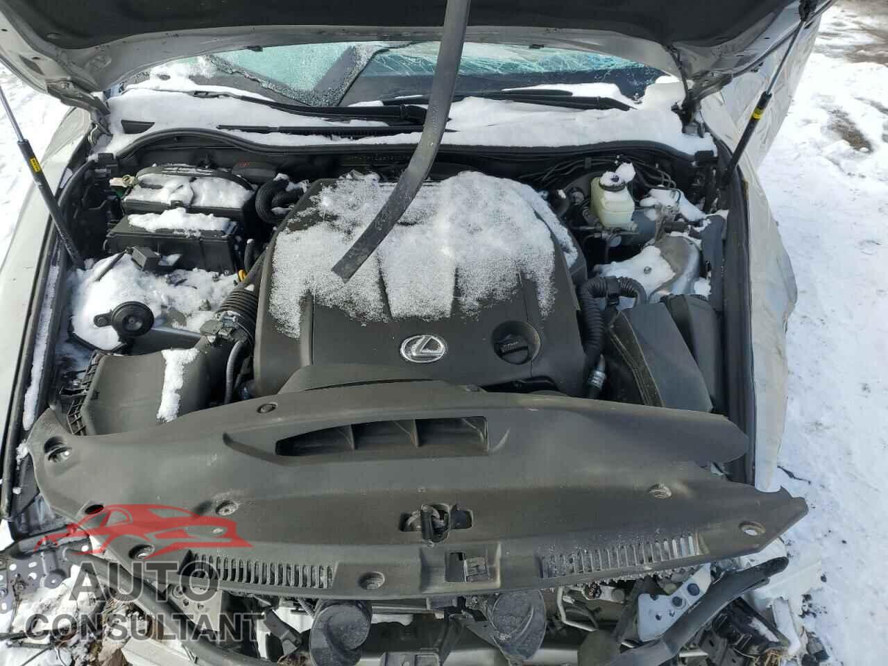 LEXUS IS 2014 - JTHCF1D29E5007230
