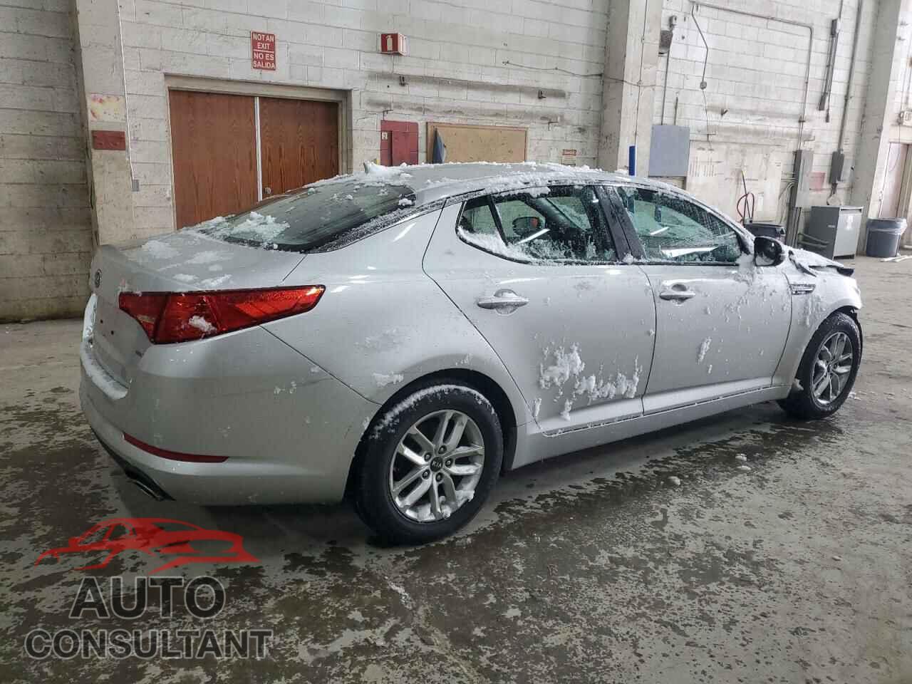 KIA OPTIMA 2011 - KNAGM4A75B5125245