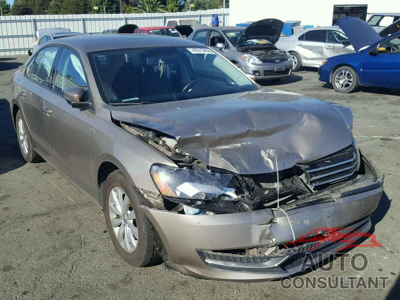 VOLKSWAGEN PASSAT 2015 - 1VWAT7A35FC019127