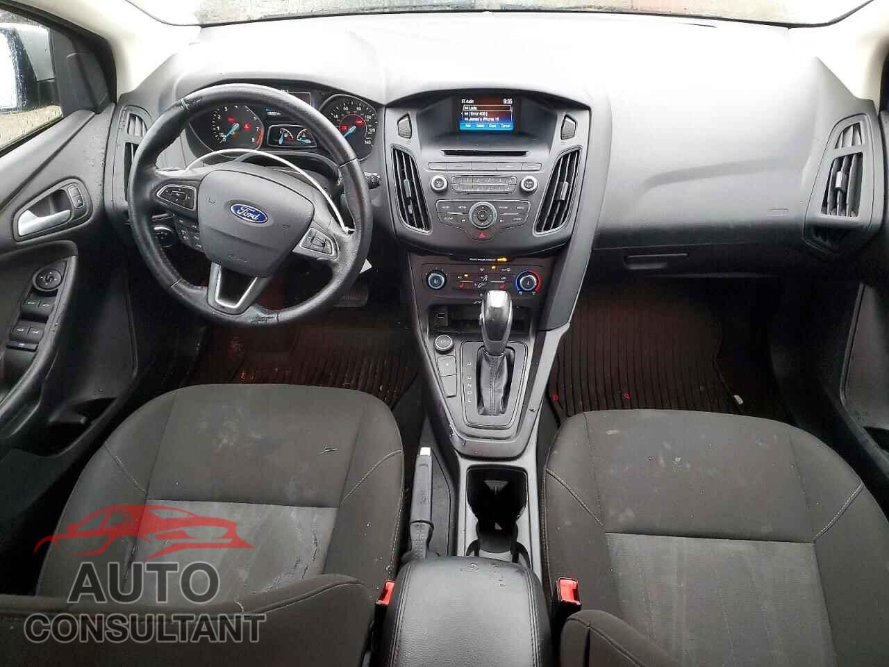 FORD FOCUS 2015 - 1FADP3K28FL241850