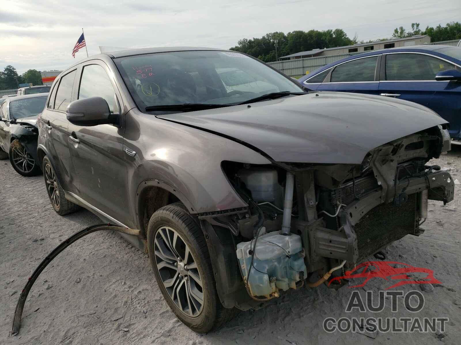 MITSUBISHI OUTLANDER 2018 - JA4AP3AUXJZ006527