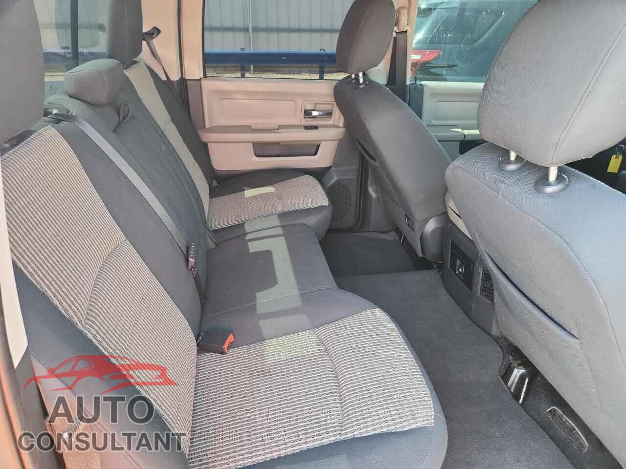 DODGE RAM 1500 2012 - 1C6RD7LT8CS148567