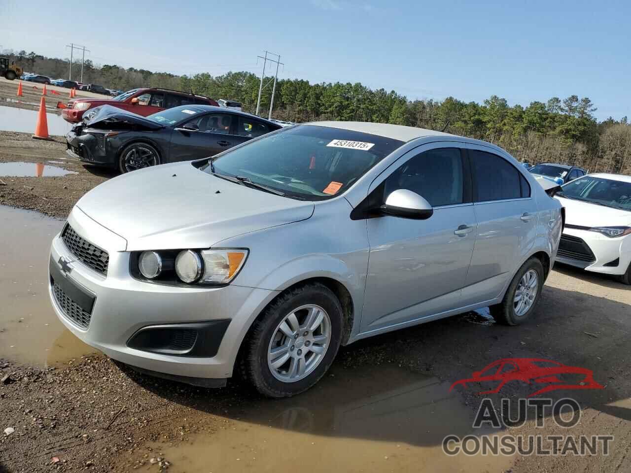 CHEVROLET SONIC 2013 - 1G1JC5SH0D4155831