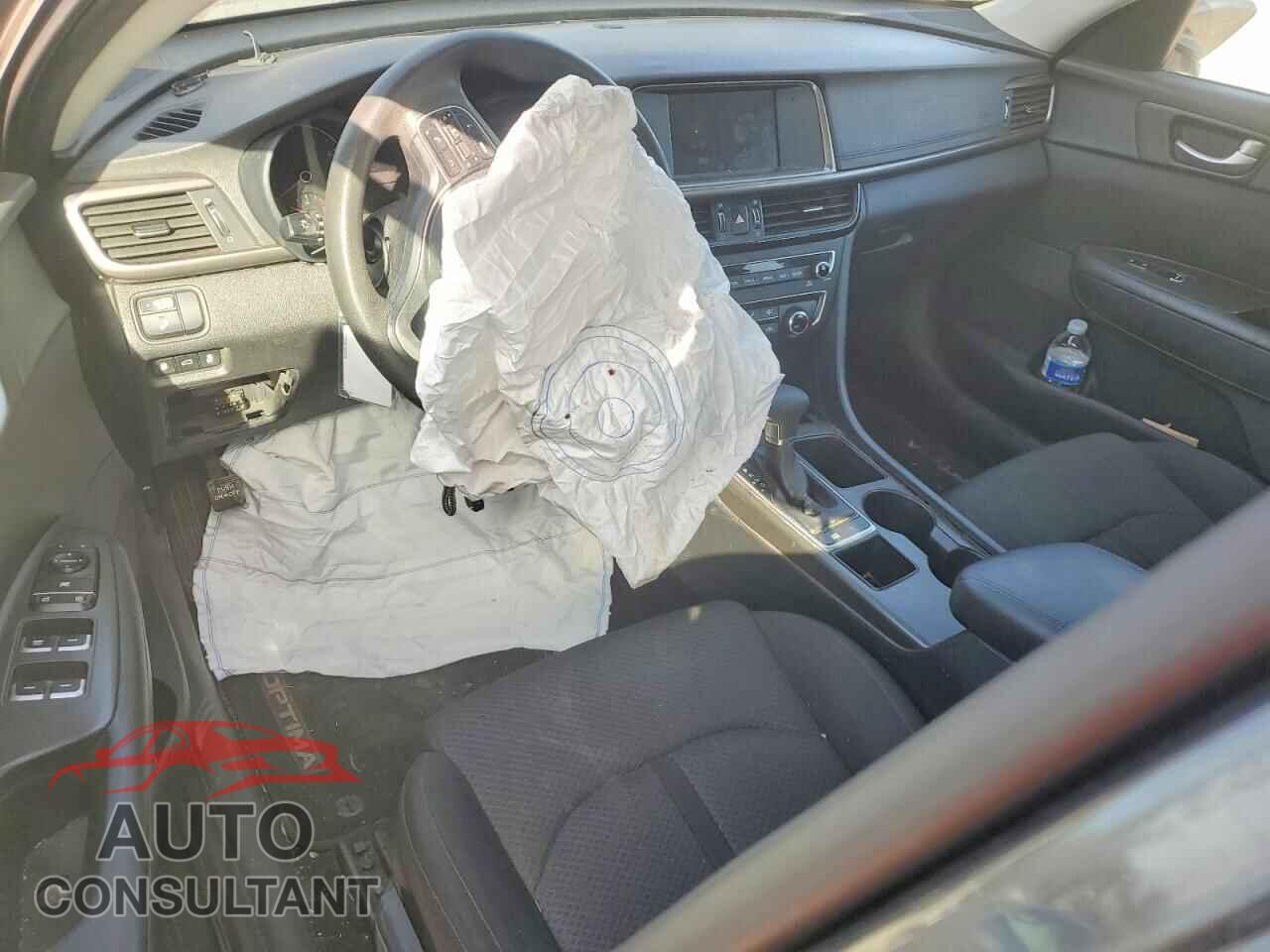 KIA OPTIMA 2018 - KNAGT4L33J5217062