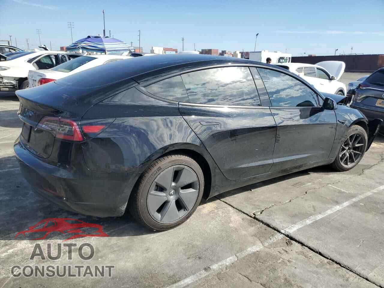 TESLA MODEL 3 2023 - 5YJ3E1EA5PF499296