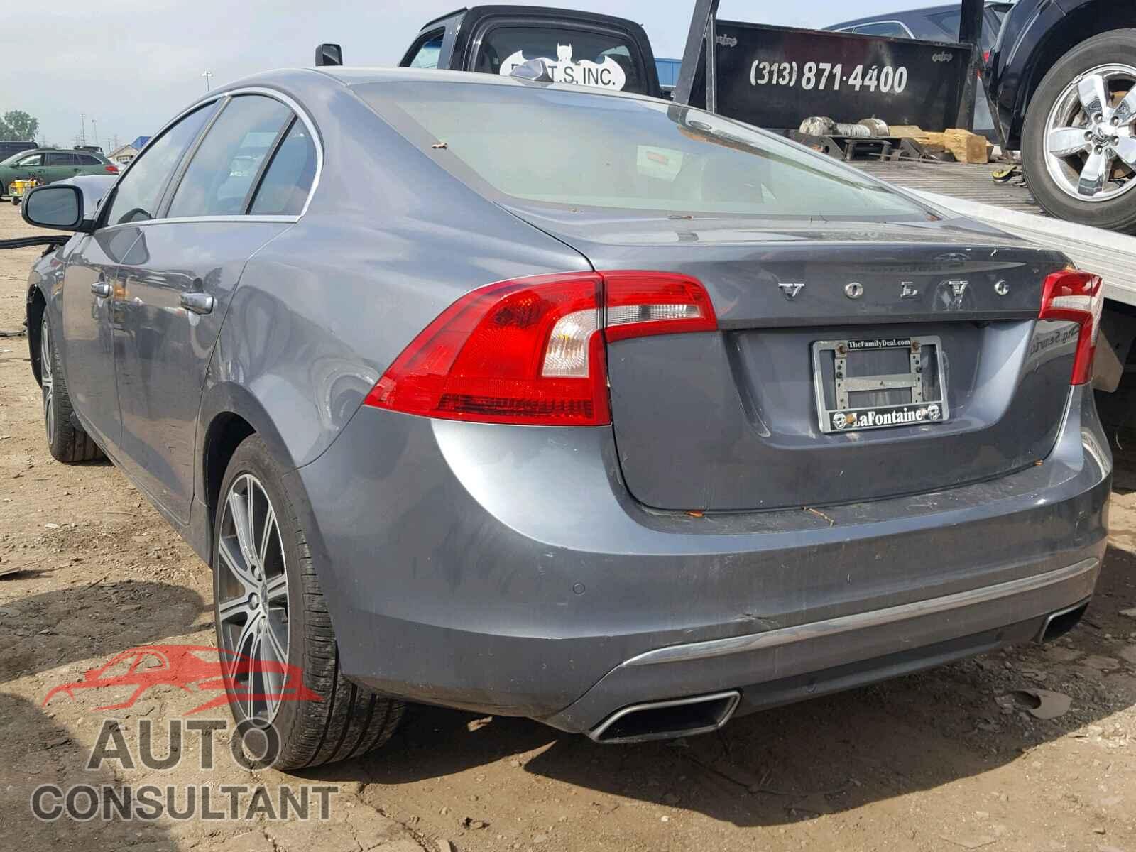VOLVO S60 2017 - LYV402TK9HB127564