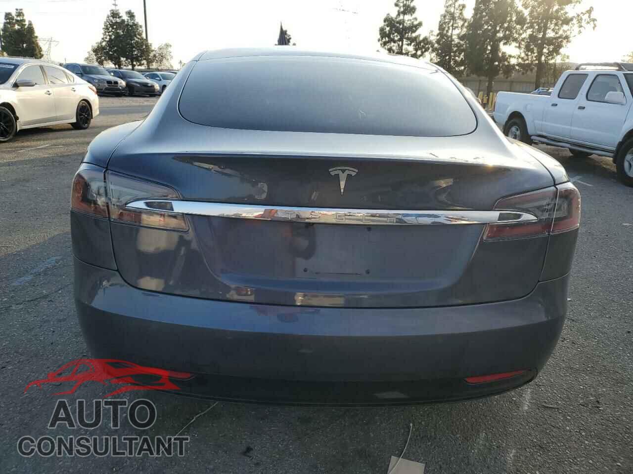 TESLA MODEL S 2017 - 5YJSA1E22HF230223