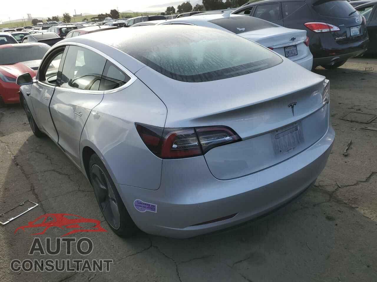 TESLA MODEL 3 2018 - 5YJ3E1EB0JF093345