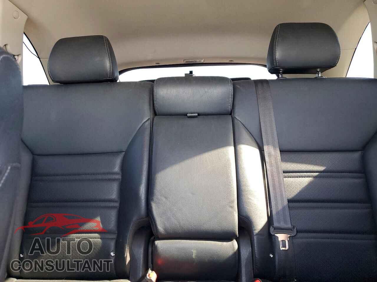 KIA SORENTO 2017 - 5XYPH4A58HG324232