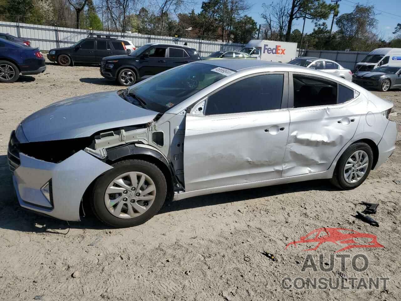 HYUNDAI ELANTRA 2019 - KMHD74LFXKU809159