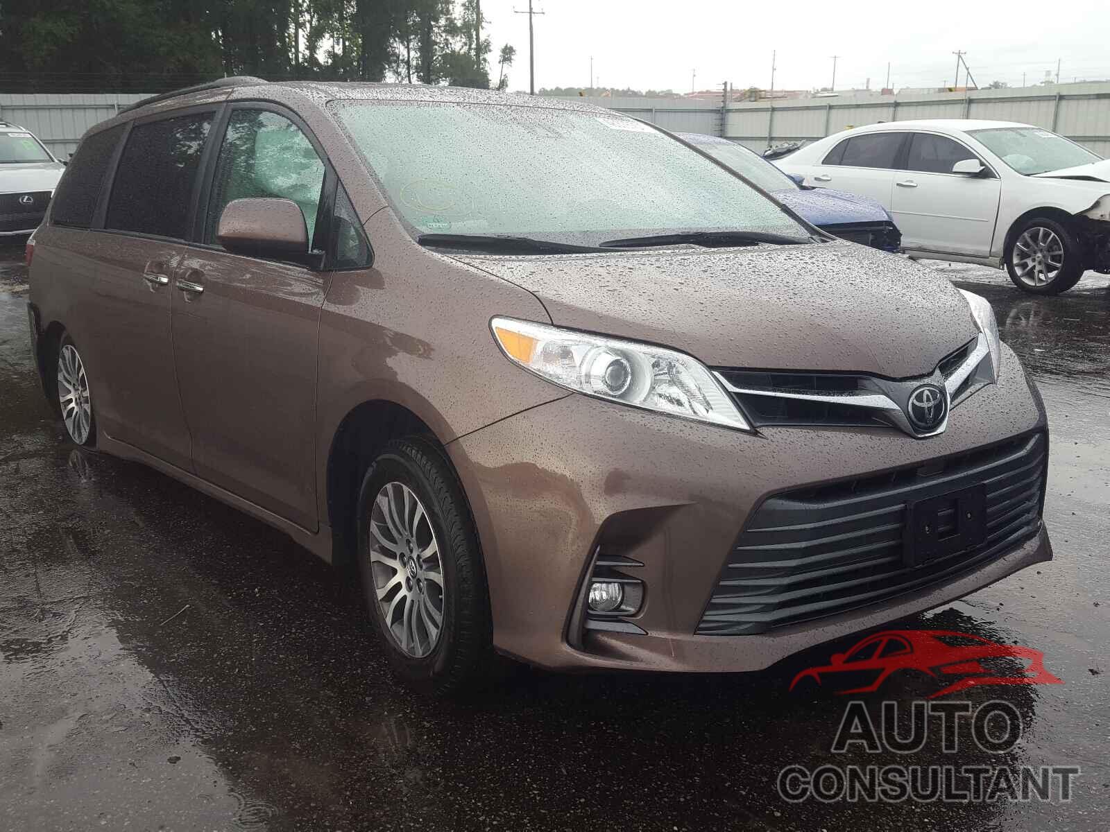 TOYOTA SIENNA 2018 - 5TDYZ3DC0JS925942