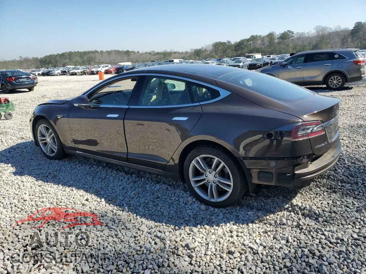 TESLA MODEL S 2013 - 5YJSA1CN9DFP24795