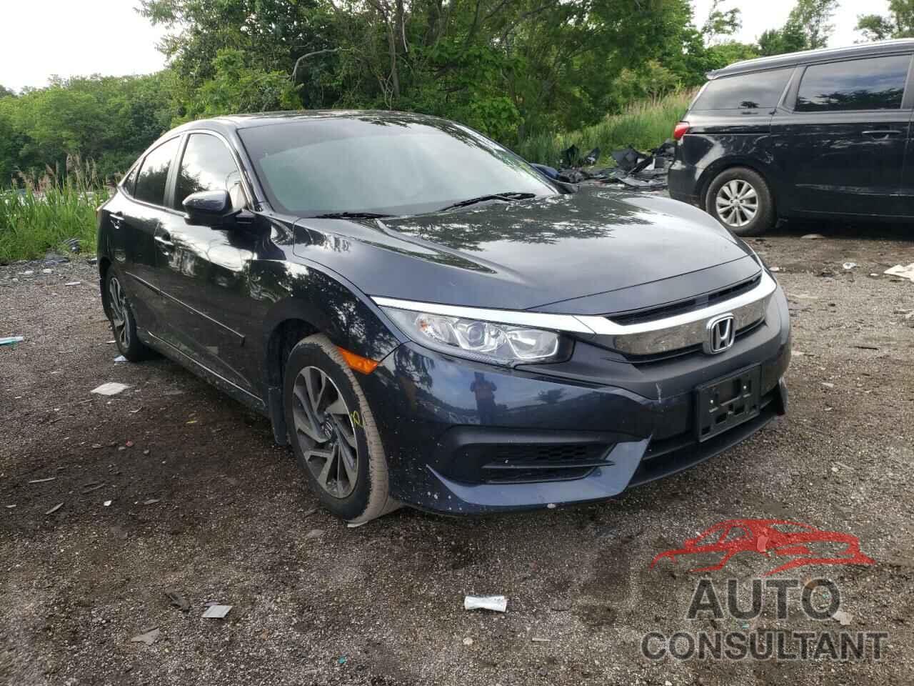 HONDA CIVIC 2018 - 2HGFC2F70JH560925