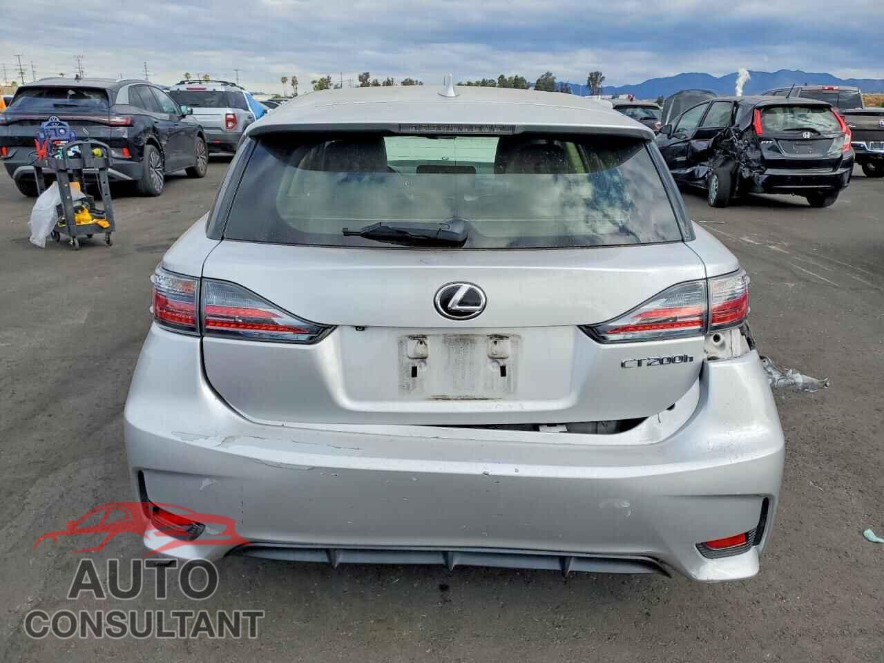 LEXUS CT 200 2015 - JTHKD5BH1F2215895