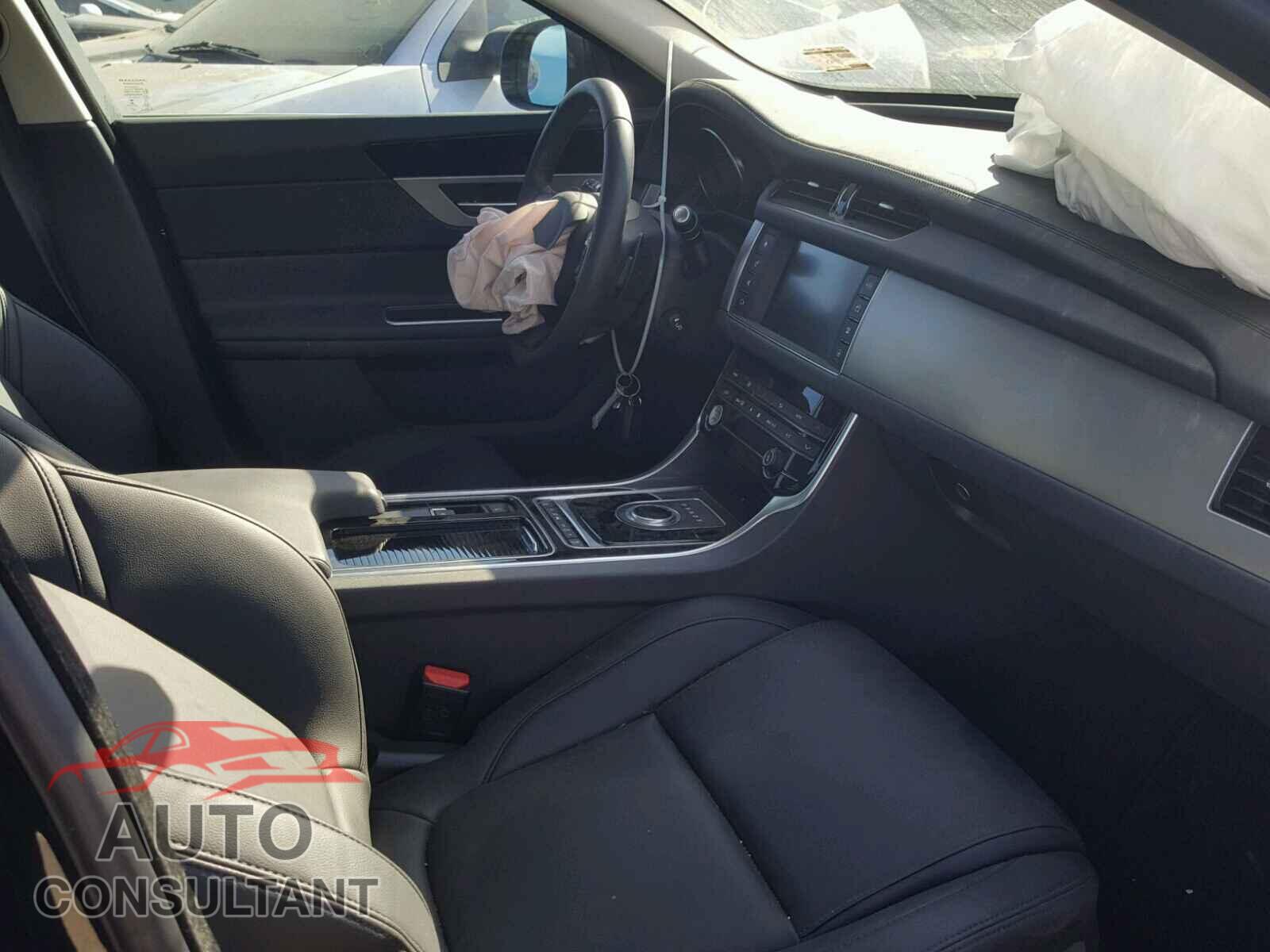 JAGUAR XF 2018 - SAJBR4FX4JCY69776