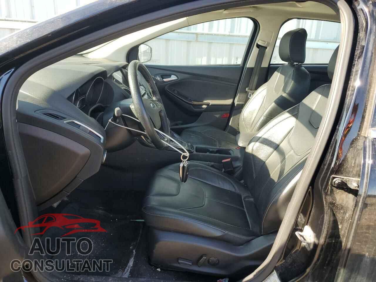 FORD FOCUS 2018 - 1FADP3J24JL253777