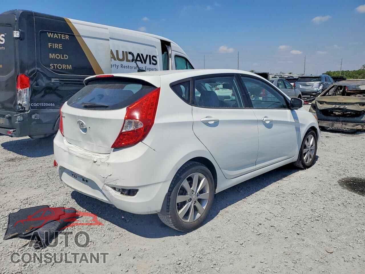 HYUNDAI ACCENT 2014 - KMHCU5AEXEU175232