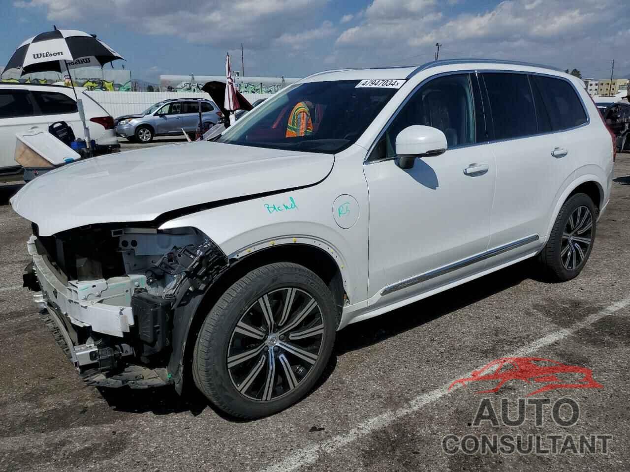 VOLVO XC90 T8 RE 2021 - YV4BR00L6M1676099