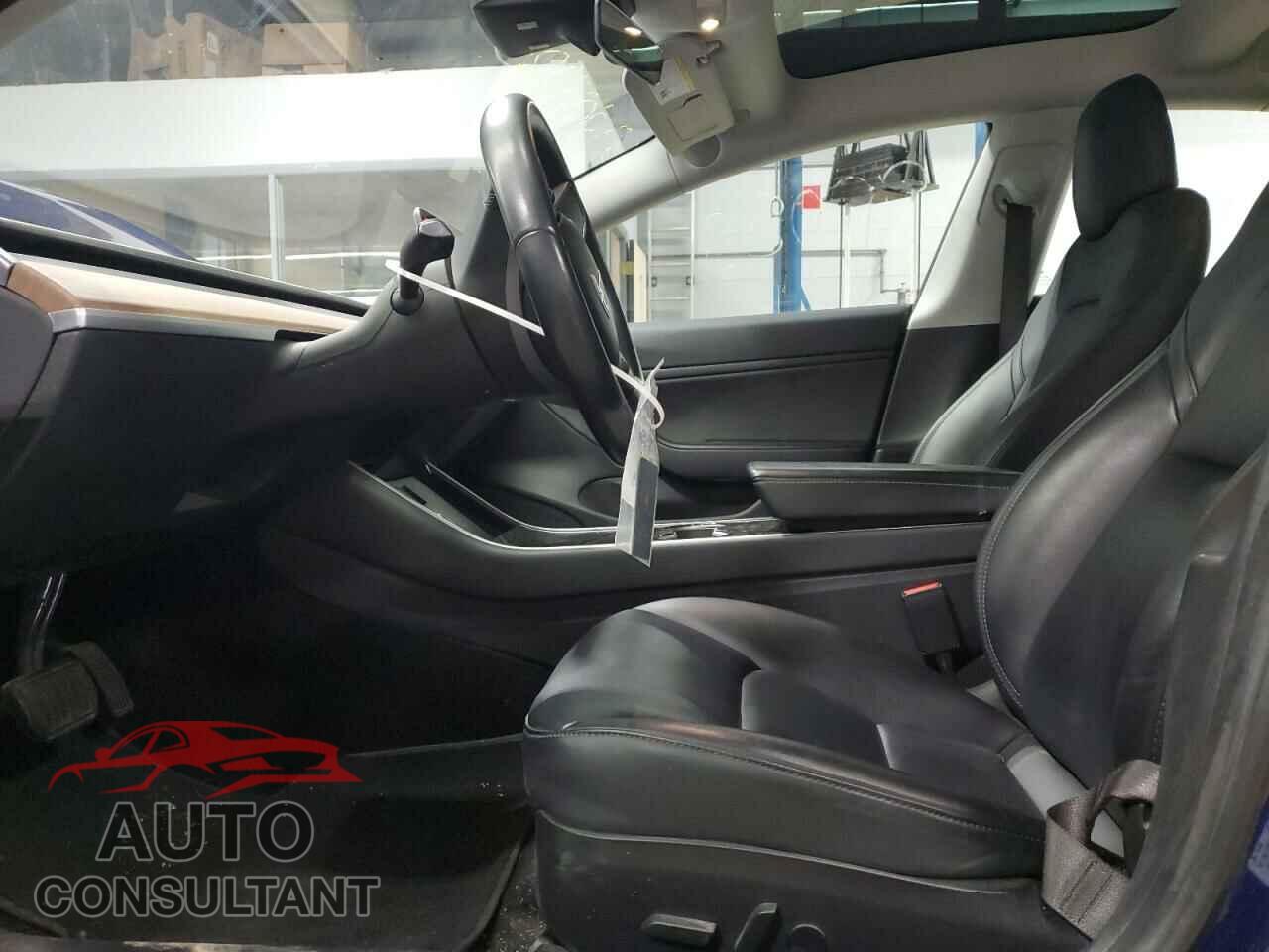 TESLA MODEL 3 2018 - 5YJ3E1EB8JF093562