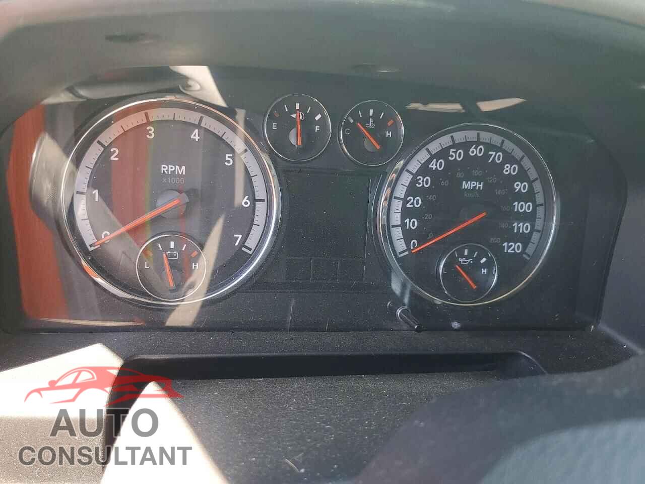 DODGE RAM 1500 2012 - 1C6RD7GP7CS204172