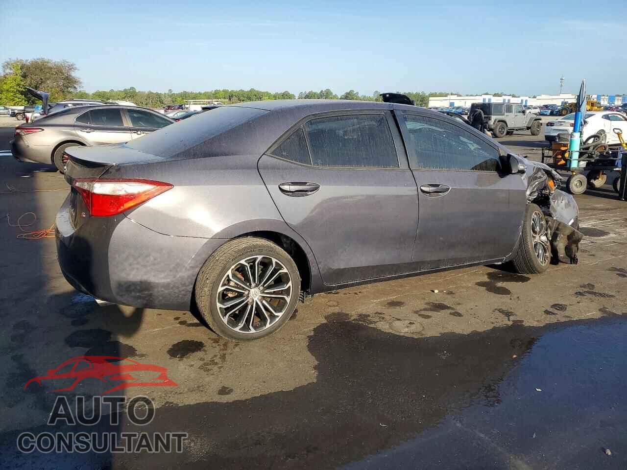 TOYOTA COROLLA 2015 - 5YFBURHE7FP242557