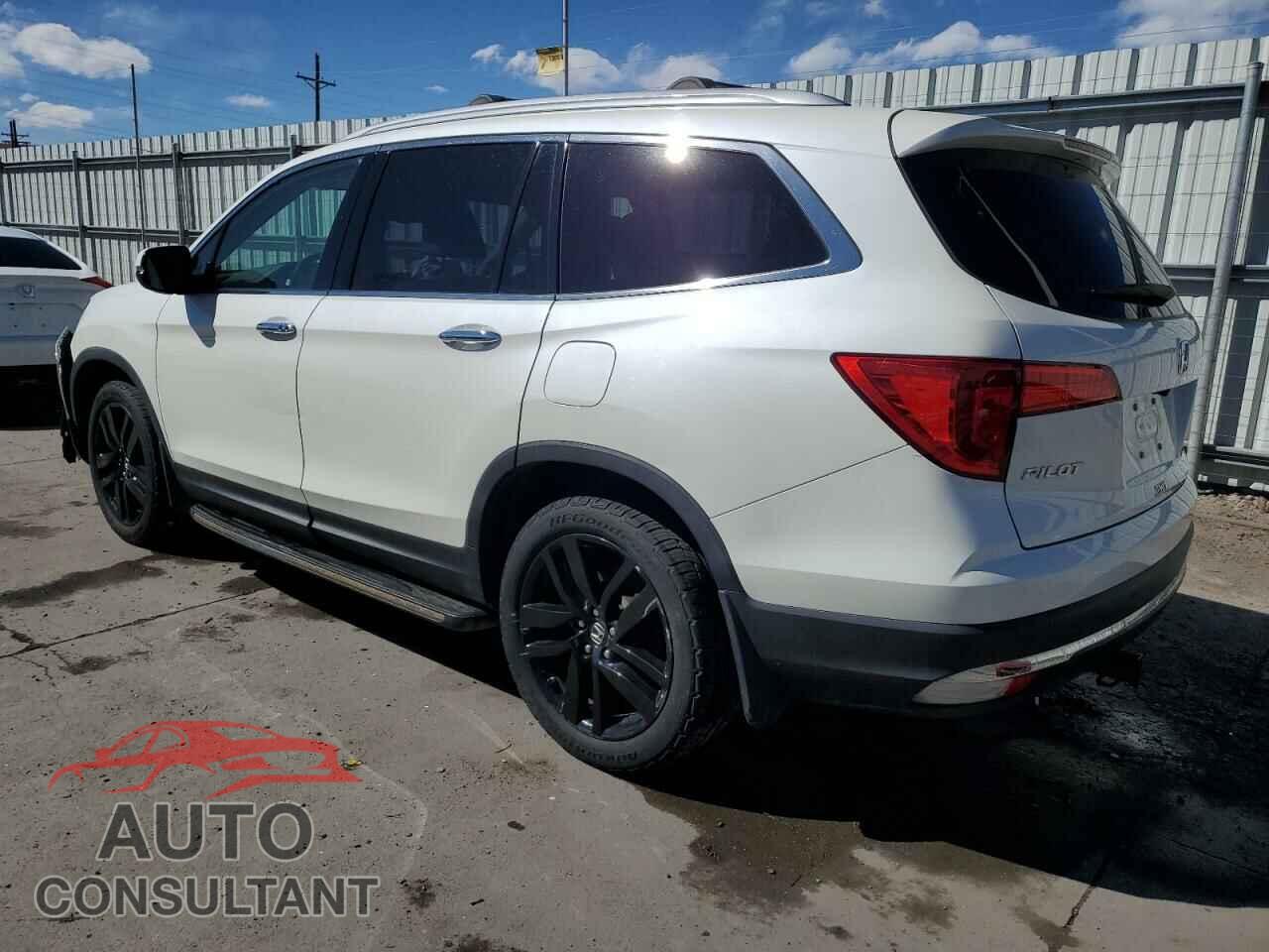 HONDA PILOT 2017 - 5FNYF6H91HB007611
