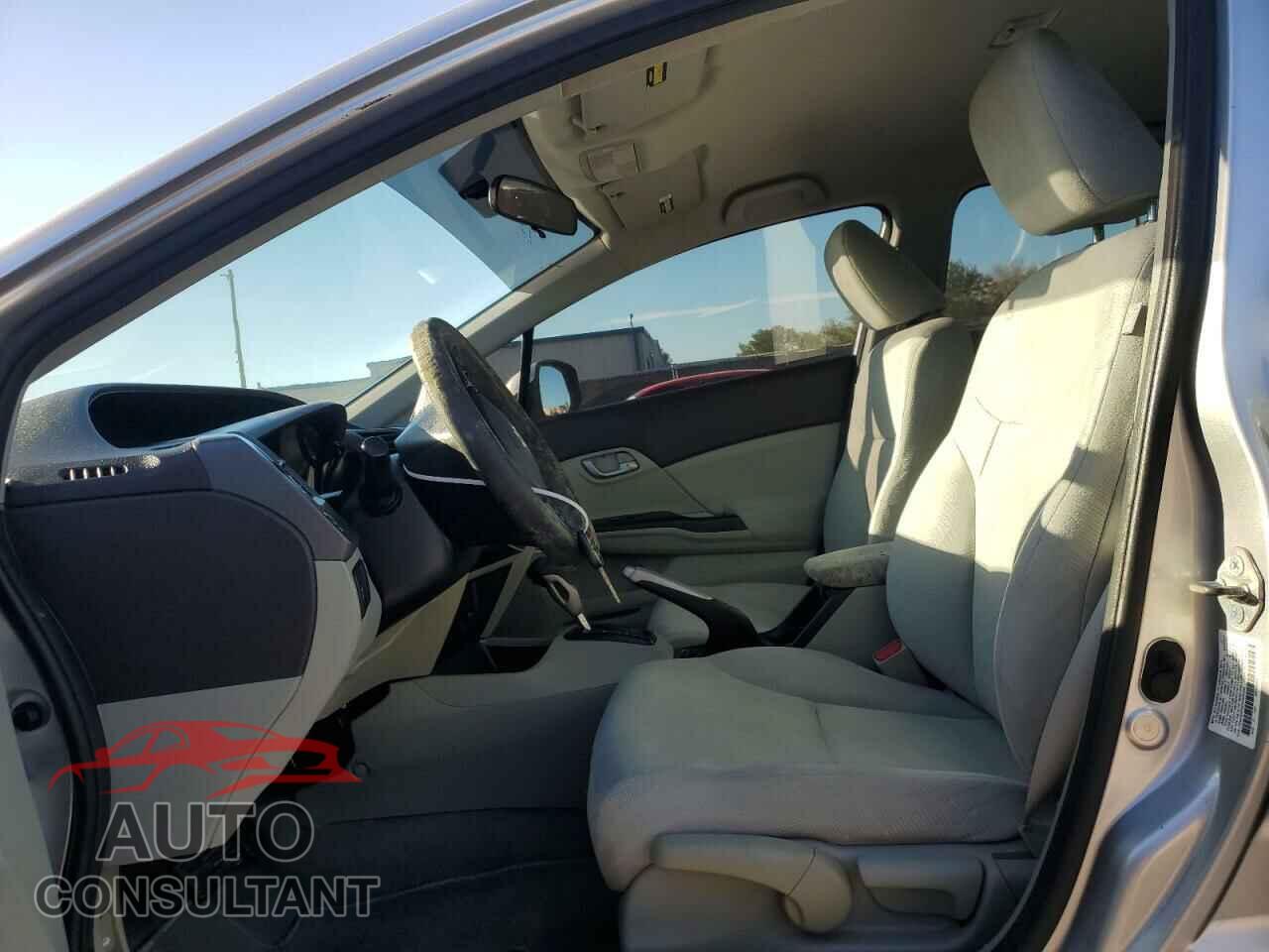 HONDA CIVIC 2012 - 2HGFB2F52CH328363