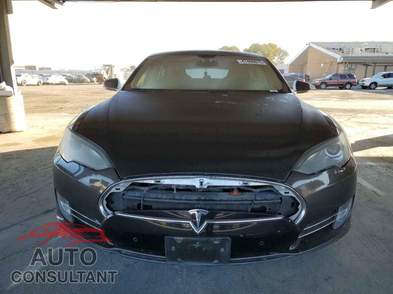 TESLA MODEL S 2014 - 5YJSA1H13EFP49831