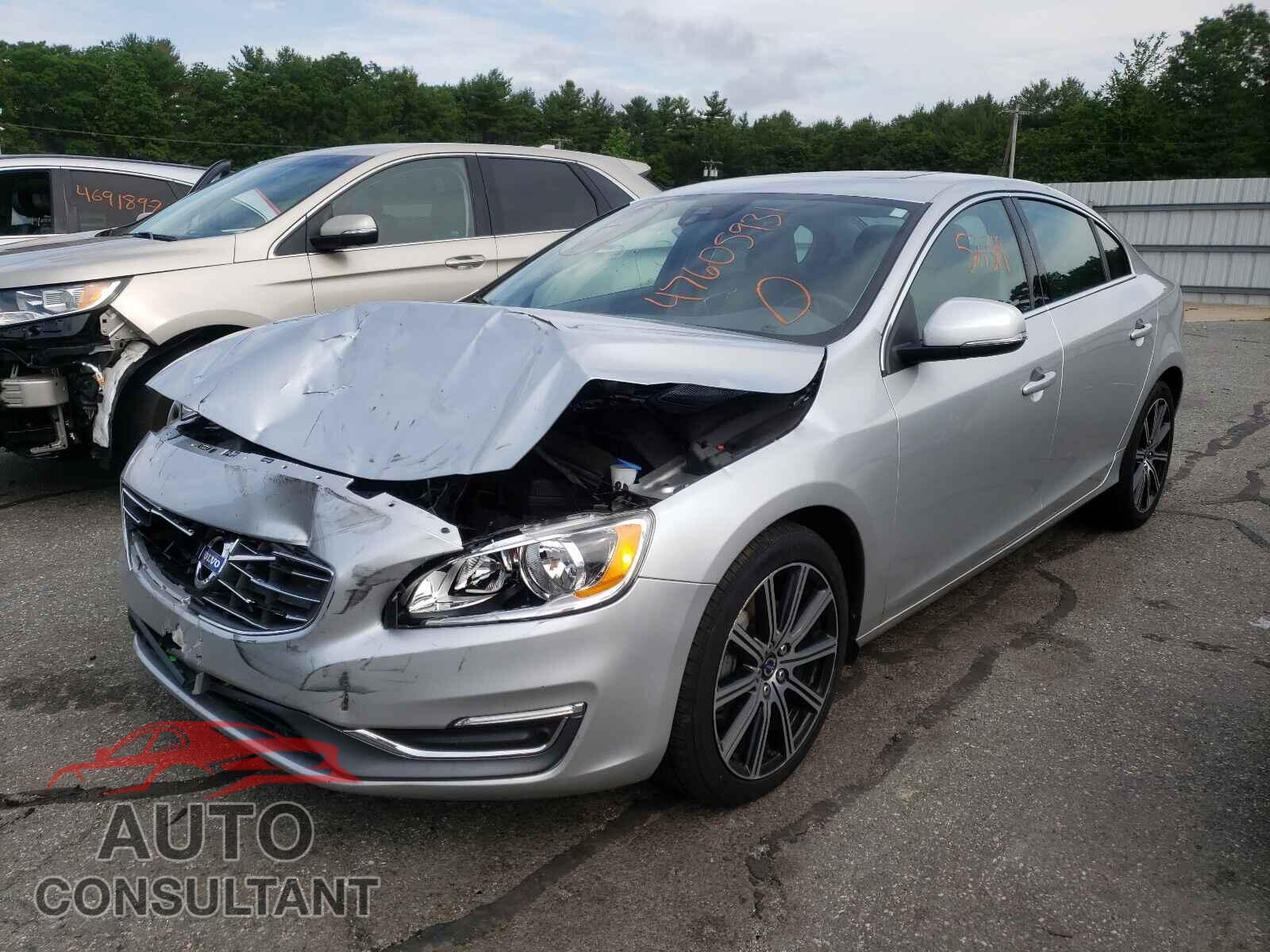 VOLVO S60 2017 - LYV402TK6HB154253