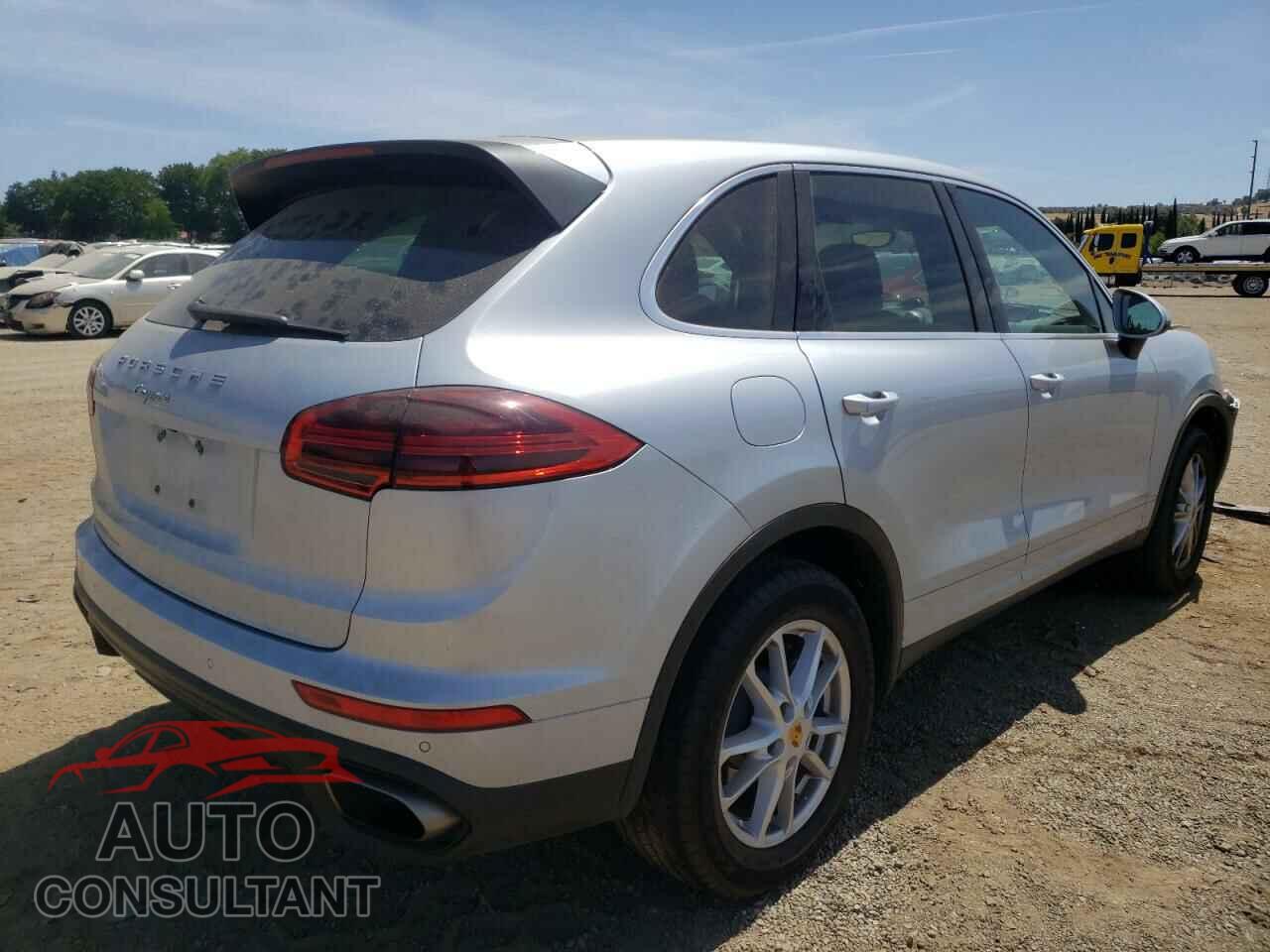 PORSCHE CAYENNE 2016 - WP1AA2A29GLA06562