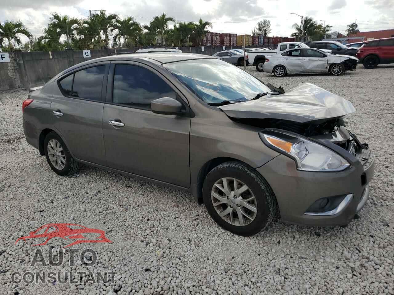 NISSAN VERSA 2017 - 3N1CN7AP8HL809072