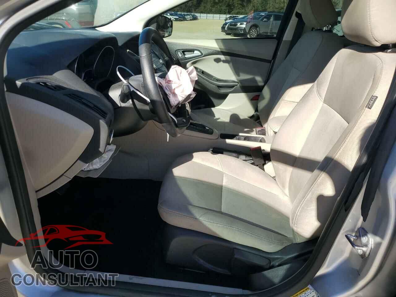 FORD FOCUS 2017 - 1FADP3F29HL327312