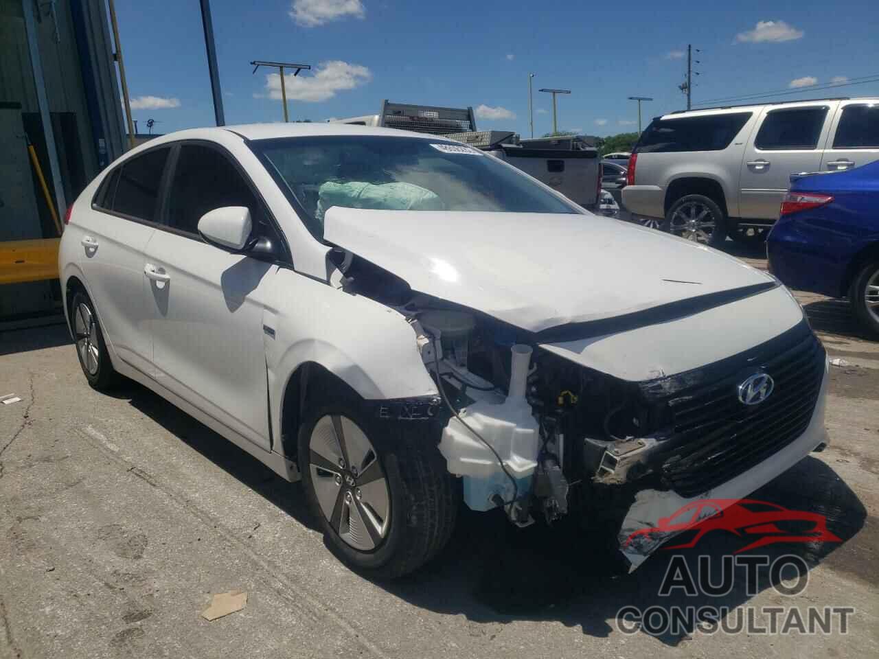 HYUNDAI IONIQ 2017 - KMHC65LC8HU036520