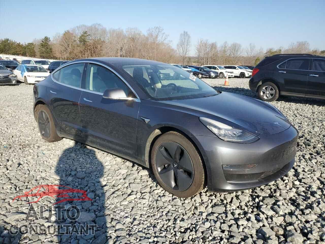 TESLA MODEL 3 2018 - 5YJ3E1EA3JF123803