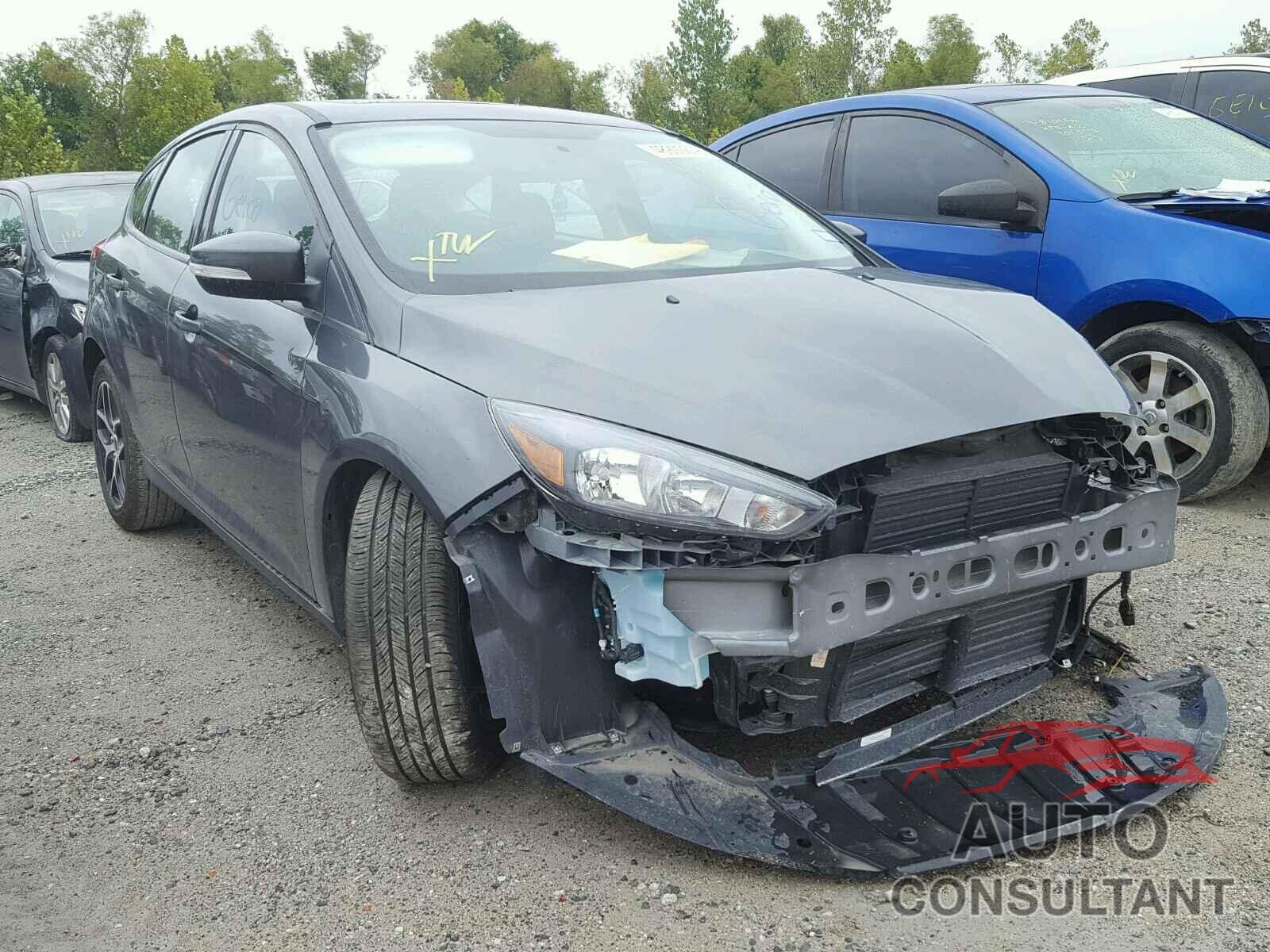 FORD FOCUS 2018 - 1FADP3M25JL229323