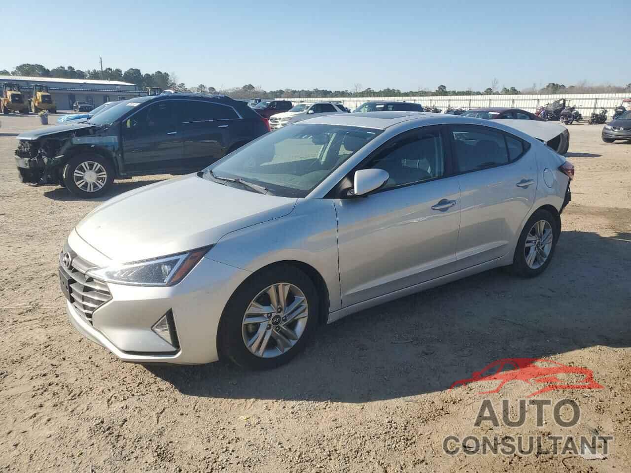 HYUNDAI ELANTRA 2020 - 5NPD84LF1LH517641