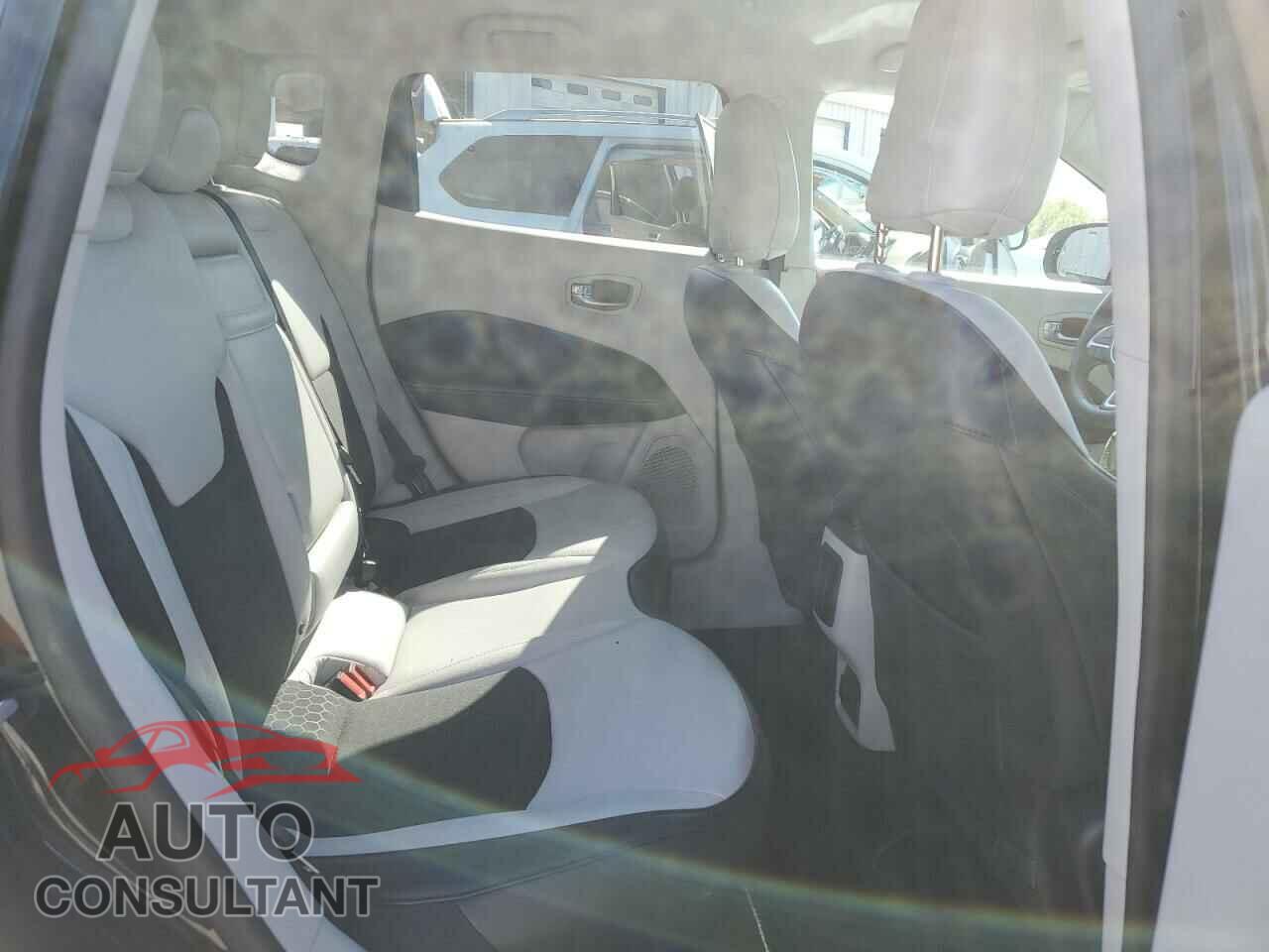 JEEP COMPASS 2019 - 3C4NJCBB2KT614220