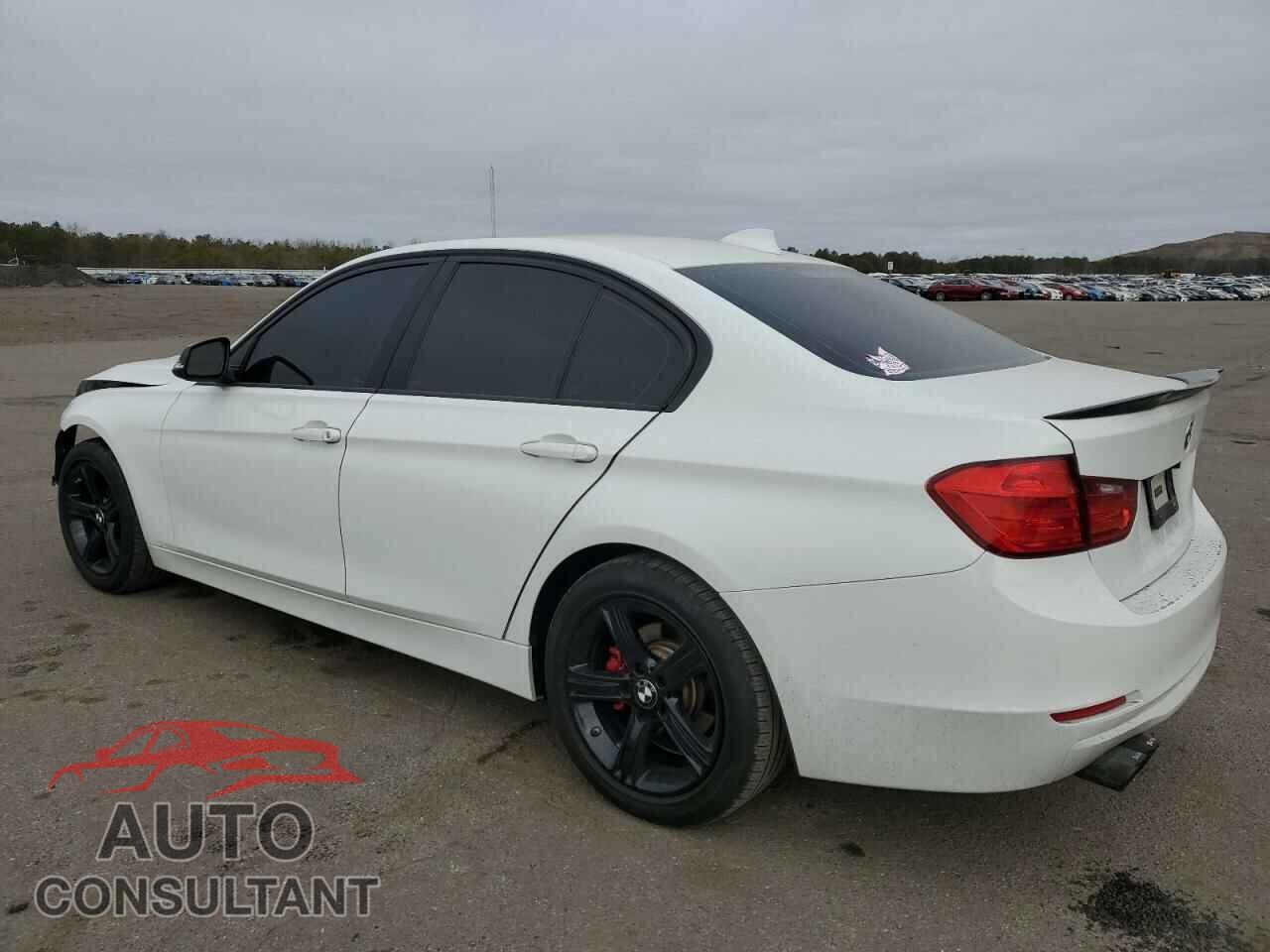 BMW 3 SERIES 2013 - WBA3B5C59DF593241