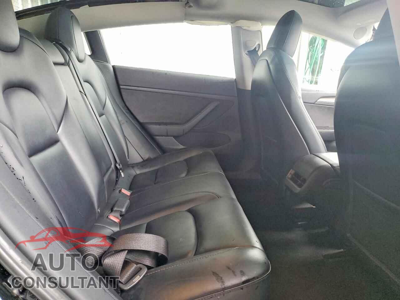 TESLA MODEL 3 2023 - 5YJ3E1EA0PF458929