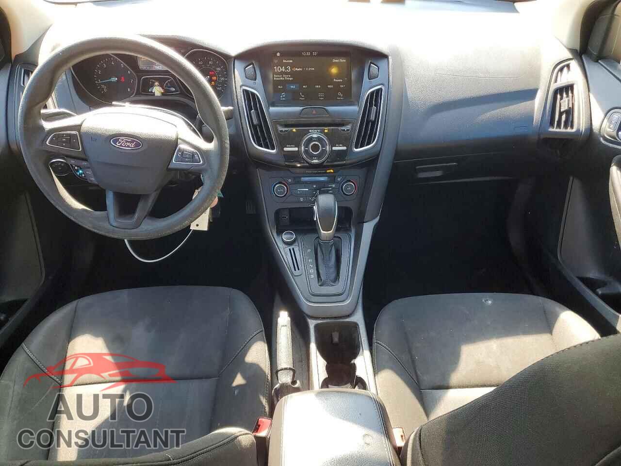 FORD FOCUS 2017 - 1FADP3H26HL282469