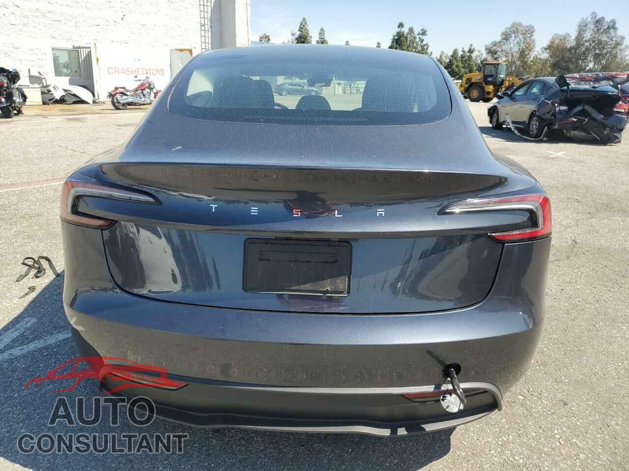 TESLA MODEL 3 2024 - 5YJ3E1EA0RF728745