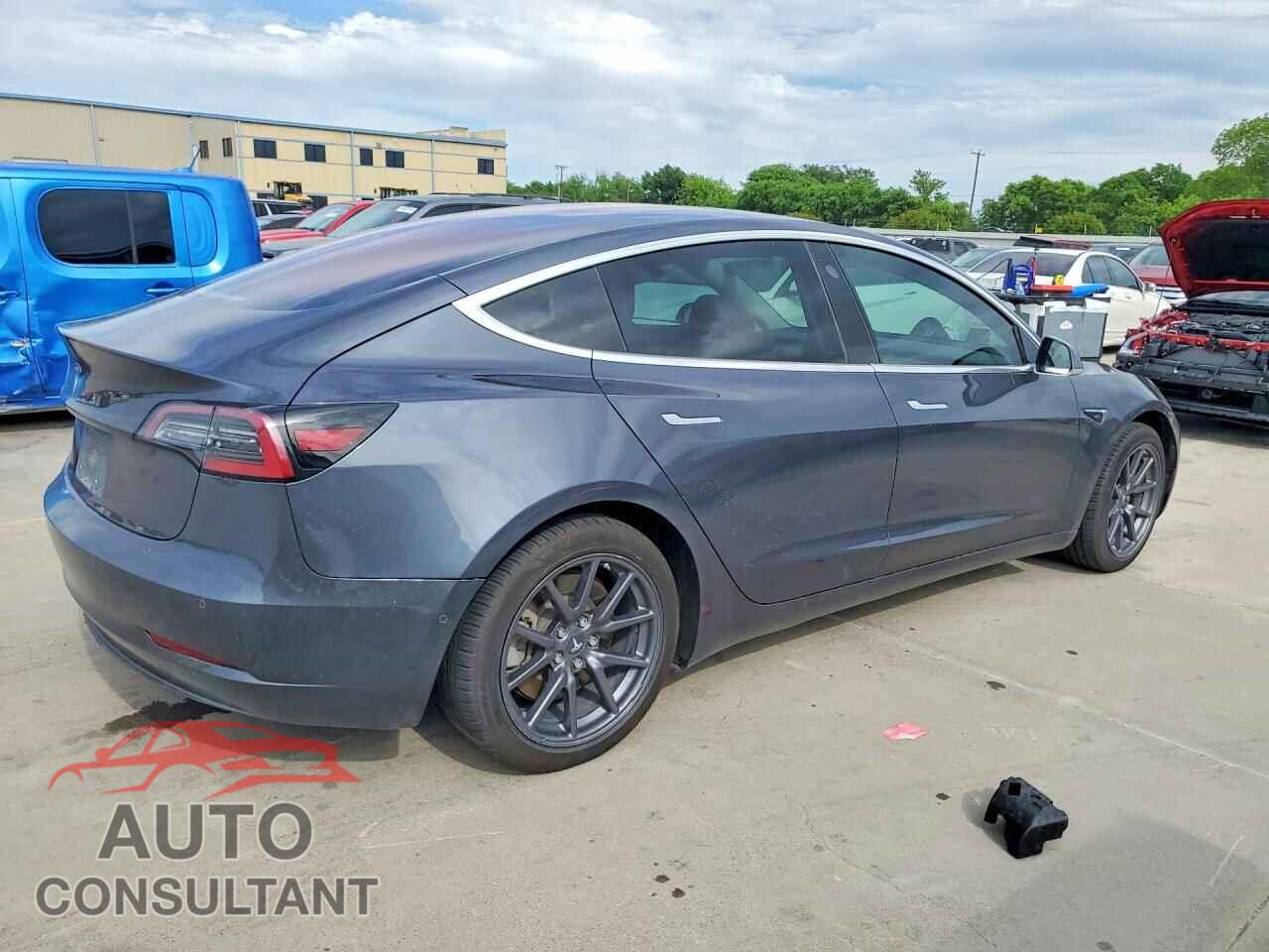 TESLA MODEL 3 2018 - 5YJ3E1EA6JF044920