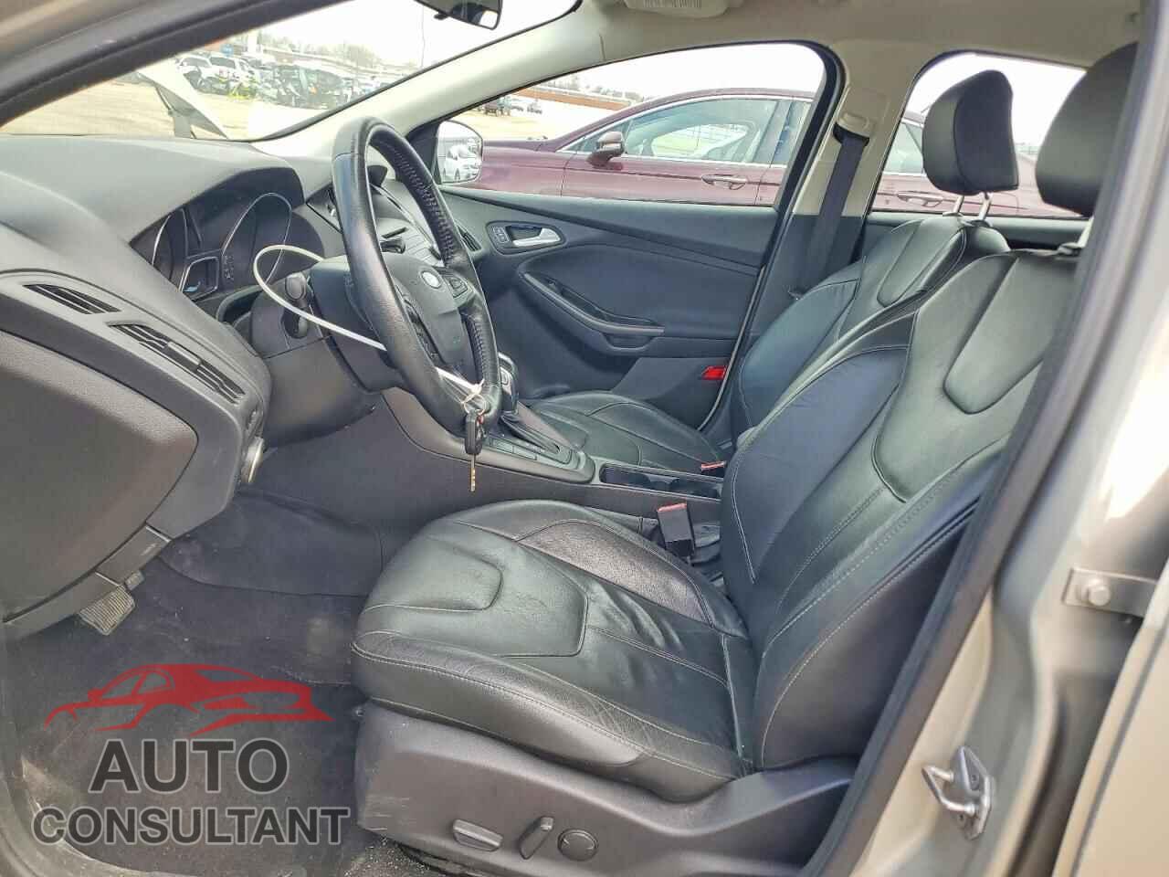 FORD FOCUS 2015 - 1FADP3F28FL333633
