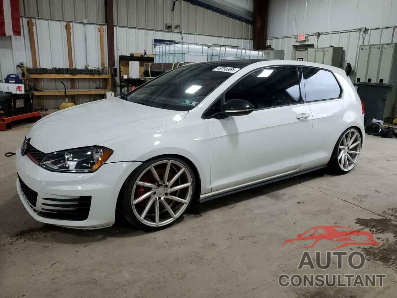 VOLKSWAGEN GTI 2015 - 3VWY47AU4FM105323