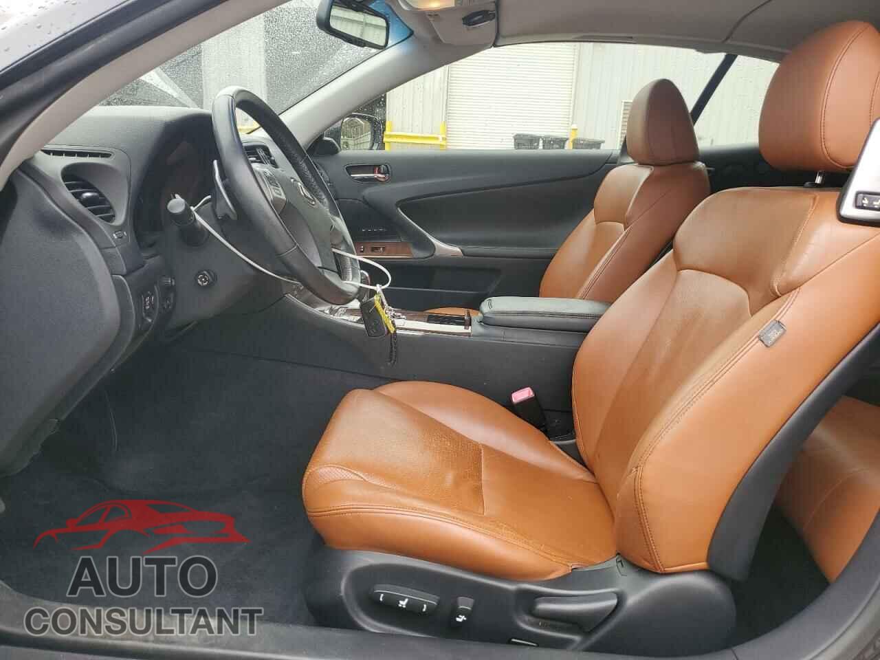 LEXUS IS 2012 - JTHFF2C28C2522934